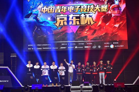 2022LPL夏季赛首发：16：40 RNG vs EDG(BO5)，jiejie上来了！