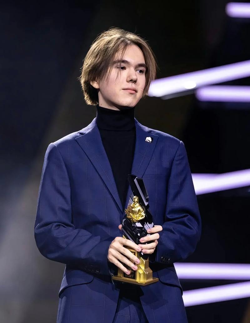 Daeny：我们团战好了很多 我们要改善的地方还很多